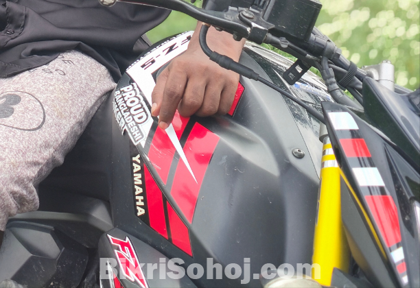 Yamaha fzs v2